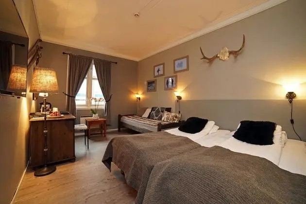 Tek Büyük Yataklı Oda