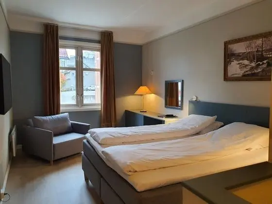 Tek Büyük Yataklı Oda