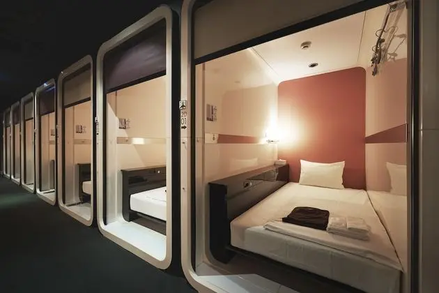 Oda, Sadece erkekler için (Business Class, Capsule)