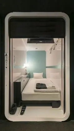Kulübe, Sadece kadınlar için, Sigara İçilmez (Business Class)