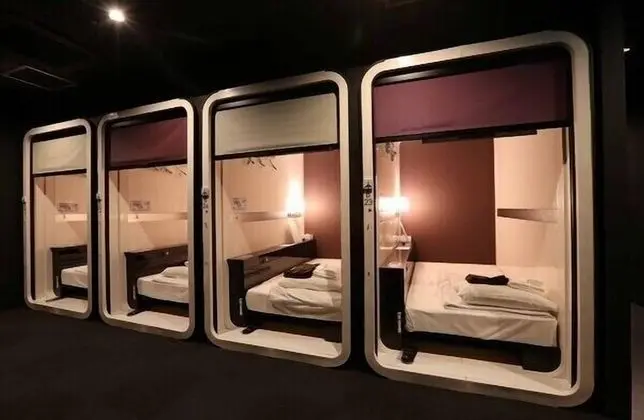 Business Kulübe, Sadece erkekler için (1 Single Bed)