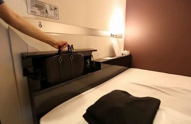 Business Kulübe, Sadece erkekler için (1 Single Bed)