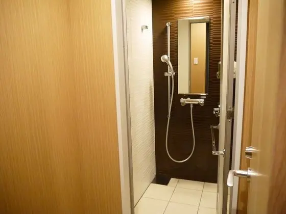 Business Kulübe, Sigara İçilmez (Business, Male)