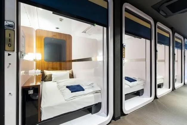 Oda, Sadece kadınlar için (Capsule, Business Class)