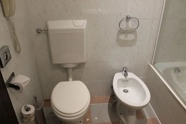 Classic Büyük Yataklı Tek Kişilik Oda