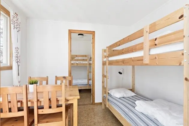 Kulübe, Ortak Banyo (Lekebergabyn)