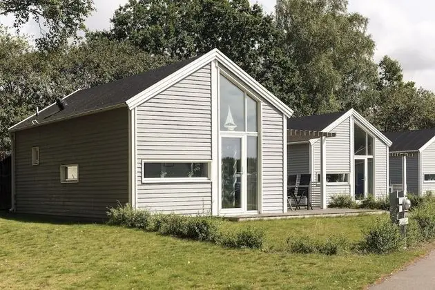 Premier Kulübe (Excluding Towels, Sheets and Cleaning)