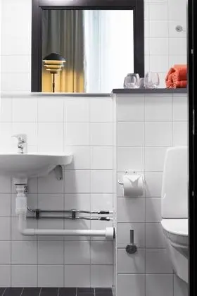 Deluxe Oda, 1 En Büyük (King) Boy Yatak