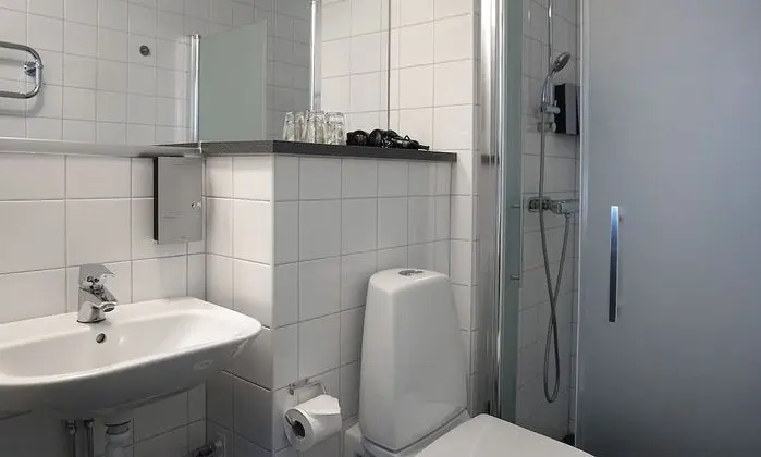 Tek Büyük Yataklı Oda, 1 Çift Kişilik Yatak