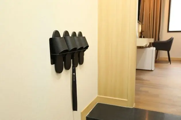 Deluxe Twin