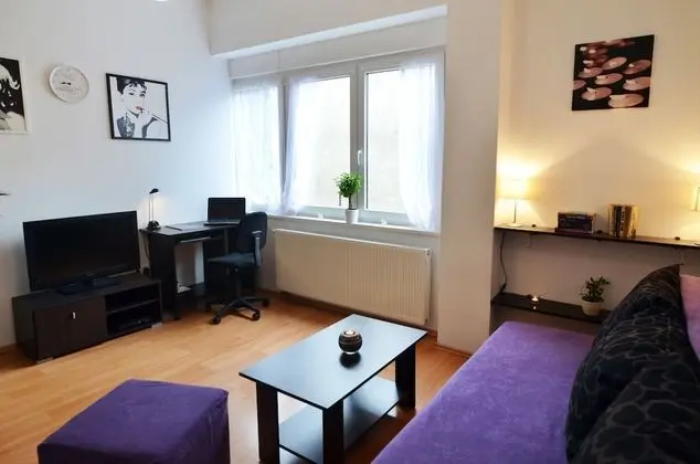 Stüdyo (Barbara)