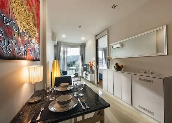 One Bedroom Mountain View Suite