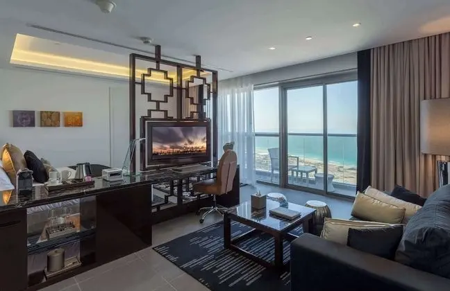 Club Grand Suite with Soluna Beach Club and Lounge Access
