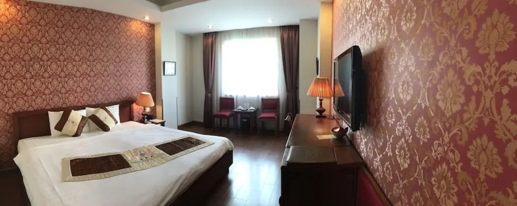 Deluxe Tek Büyük veya İki Ayrı Yataklı Oda, Sigara İçilmez, Şehir Manzaralı (City Window)