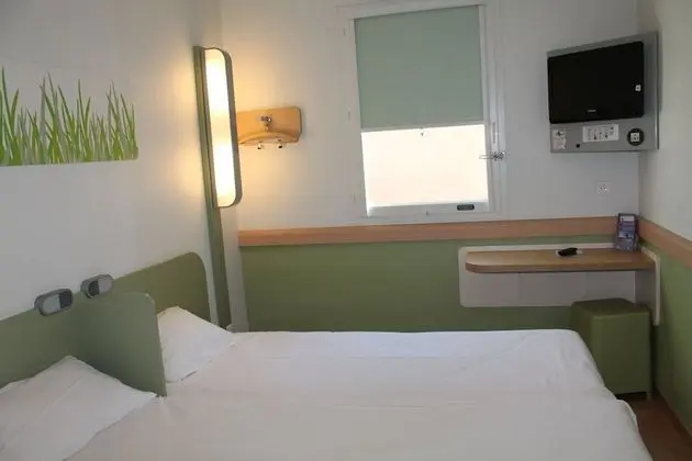 İki Ayrı Yataklı Oda, 2 Tek Kişilik Yatak