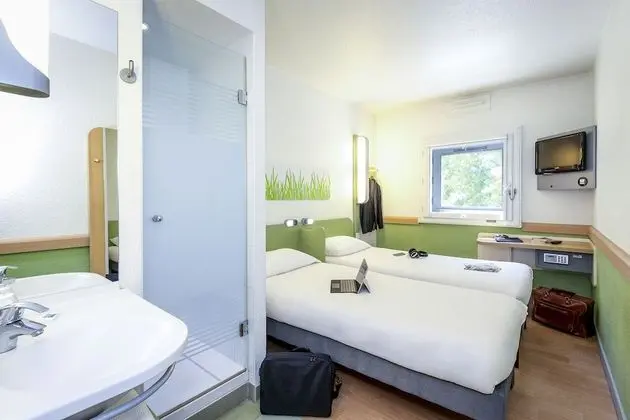 İki Ayrı Yataklı Oda, 2 Tek Kişilik Yatak