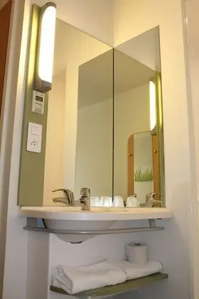 İki Ayrı Yataklı Oda, 2 Tek Kişilik Yatak