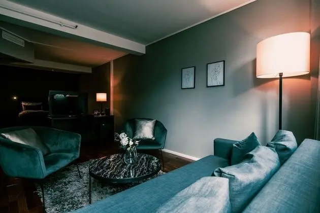 Business King Studio