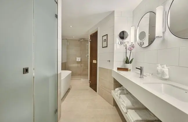 Nordic Sauna Suite