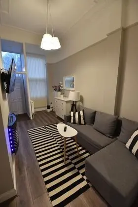 Classic Apart Daire, 1 En Büyük (King) Boy Yatak ve Çekyat, Engellilere Uygun, Bahçe Manzaralı