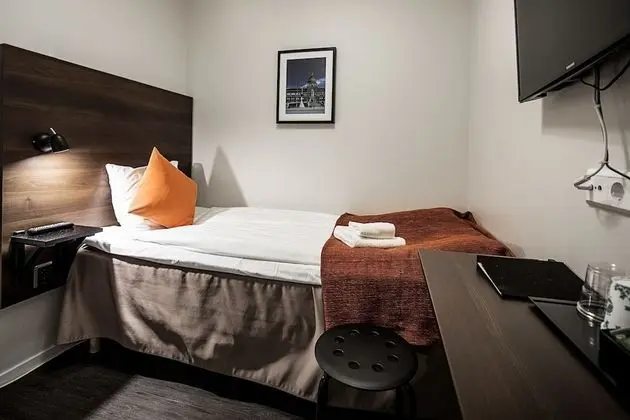 Tek Kişilik Oda, Penceresiz