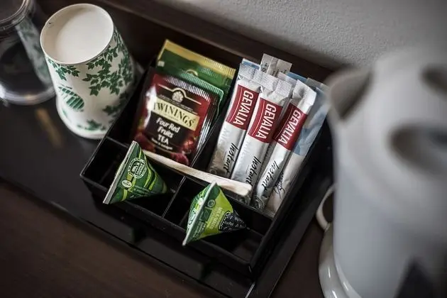 Tek Kişilik Oda, Penceresiz