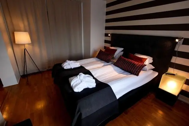 Deluxe Oda, Sigara İçilmez