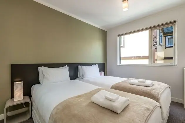 Apart Daire, 3 Yatak Odası (Extra futon for the 7th guest)