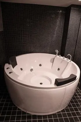 Deluxe Süit (with Jacuzzi Bath R002)