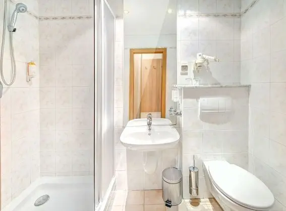 Economy İki Ayrı Yataklı Oda