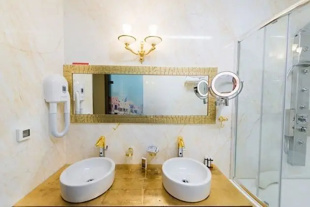 Maria - Athena Suite with Jetted Bathtub
