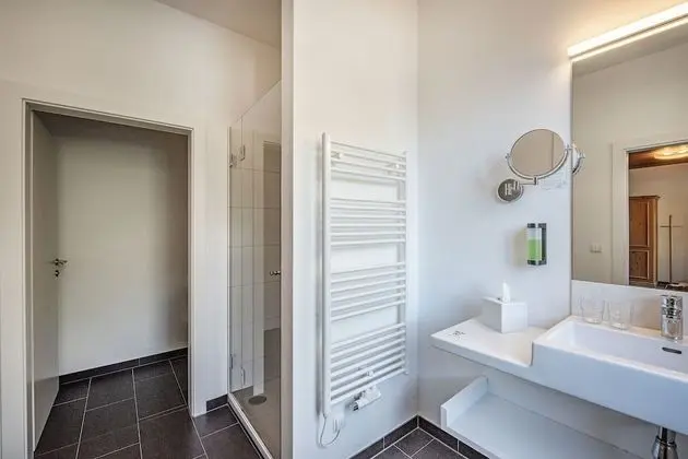 Gallery Tek Büyük Yataklı Oda