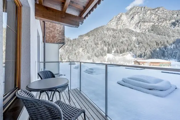 Gallery Tek Büyük Yataklı Oda