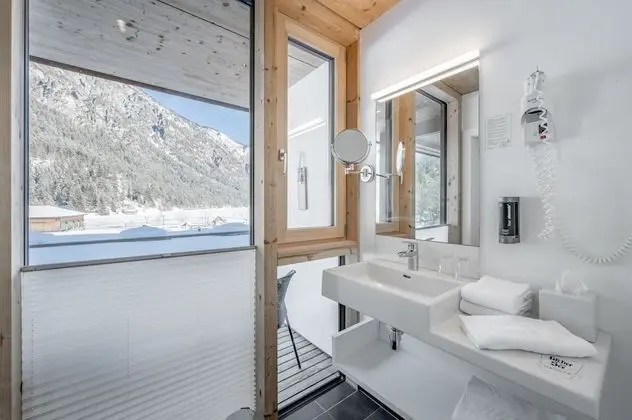 Luxury Tek Büyük Yataklı Oda