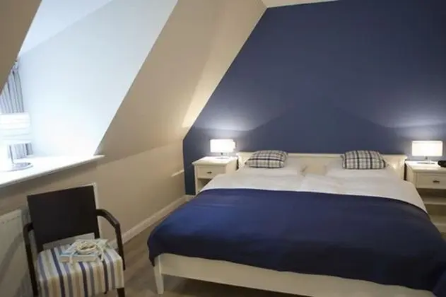 Büyük Yataklı Tek Kişilik Oda