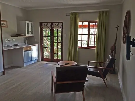 Comfort Tek Büyük Yataklı Oda (Black Eagle)