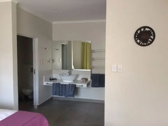 Comfort Tek Büyük Yataklı Oda (Black Eagle)