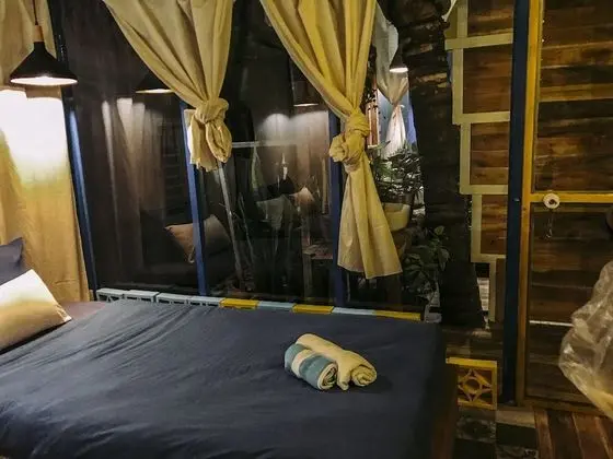 Üç Kişilik Oda, Özel Banyo, Bahçe Manzaralı