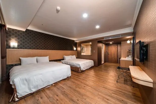 Deluxe Dört Kişilik Oda