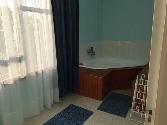 Family Tek Büyük veya İki Ayrı Yataklı Oda, 2 Yatak Odası