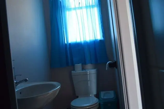 R43 en suite twin beds