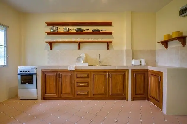 2-Bedroom Cottage (1 Bathroom)