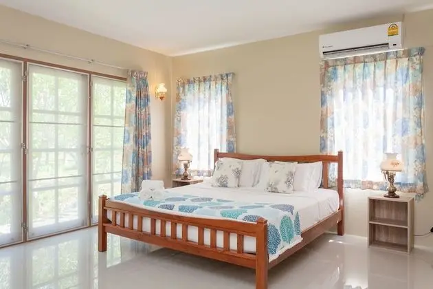 2-Bedroom Villa in the Garden