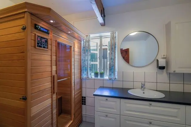 Family Room with Private Hot Tub and Sauna