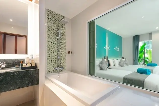 Deluxe Family Room