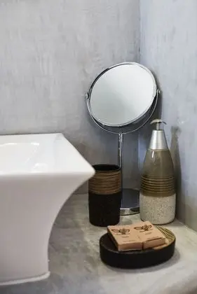 Standard Tek Büyük veya İki Ayrı Yataklı Oda, Kısmi Deniz Manzaralı