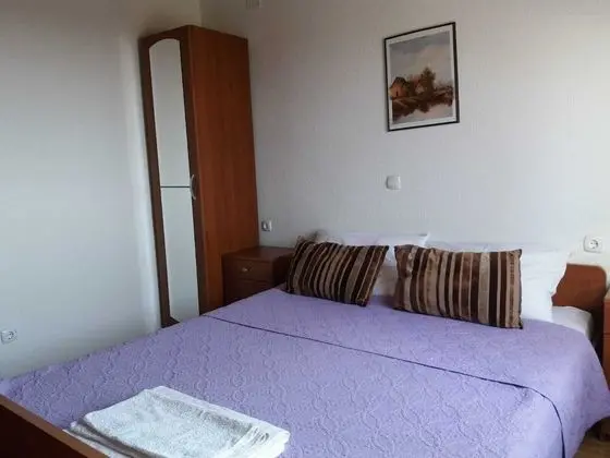 Tek Büyük Yataklı Oda (R2)