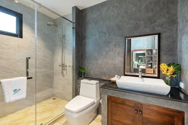 Luxury Tek Büyük veya İki Ayrı Yataklı Oda, 1 Yatak Odası, Havuz Manzaralı, Havuz Kenarı