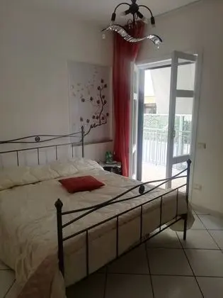 Basic Tek Büyük Yataklı Oda