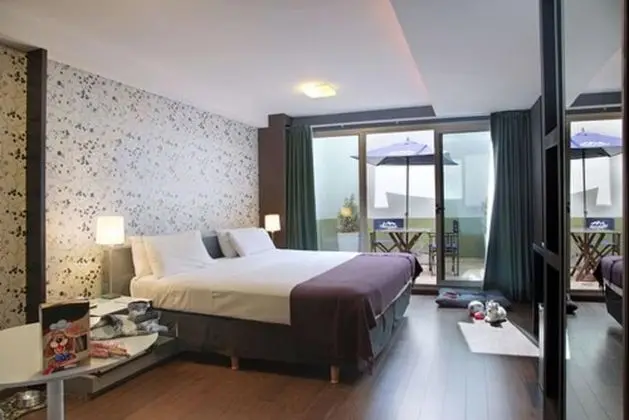 Design Apart Daire, 1 En Büyük (King) Boy Yatak